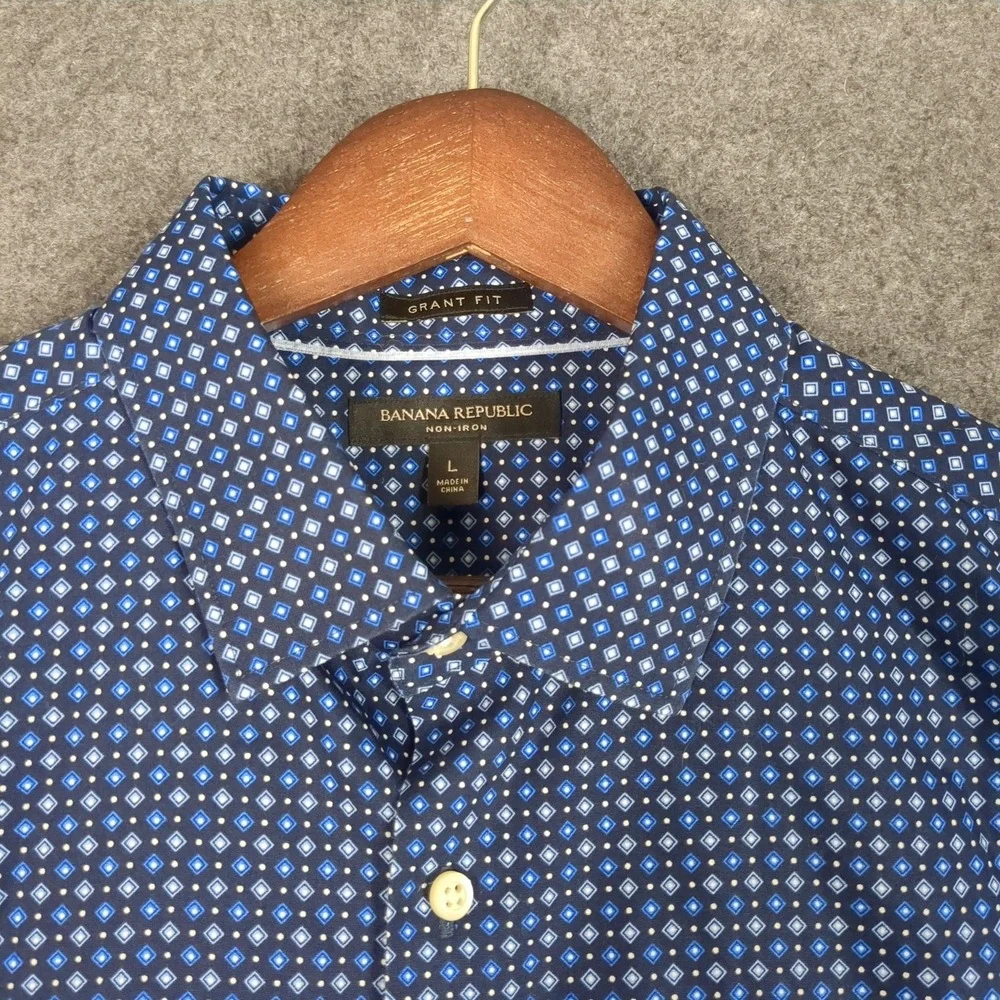 Banana Republic Grant Fit Non-Iron Mens Large Blue Geometric Dress Shirt L
